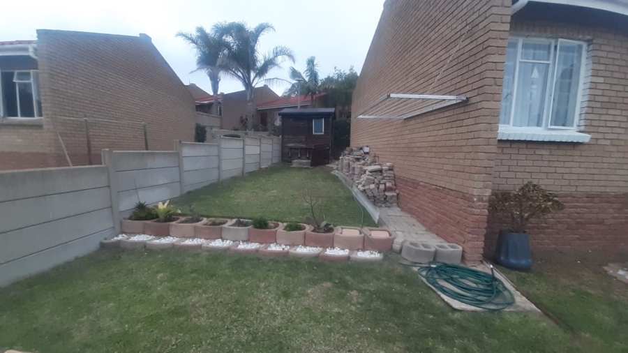 To Let 3 Bedroom Property for Rent in Heiderand Western Cape